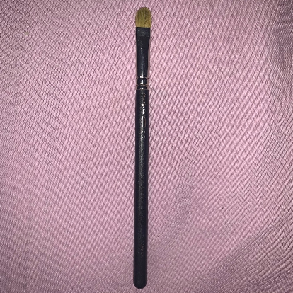 MAC 242 BRUSH